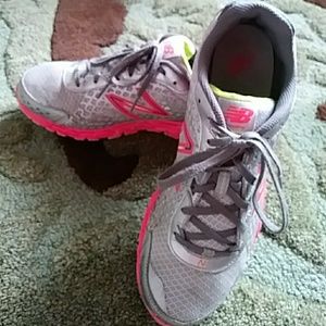 New balance shoes